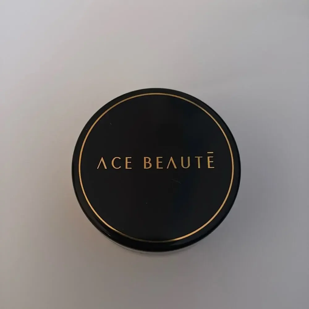 NWT Ace Beaute Effortless Radiance Loose Setting Powder in medium